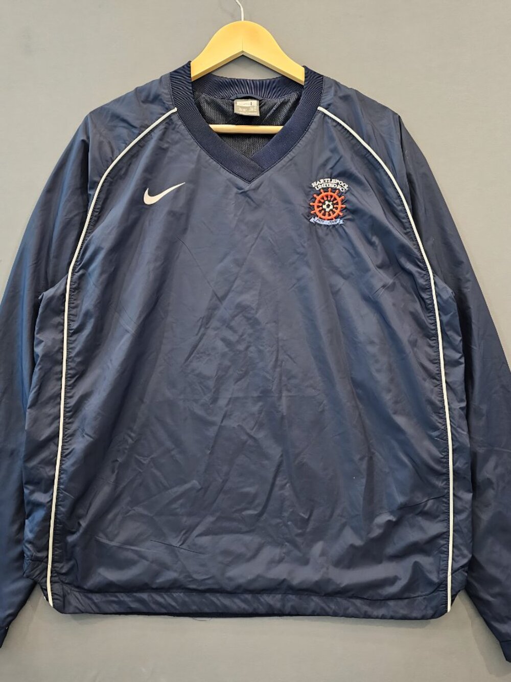 Vintage Nike Hartlepool United FC Windshirt Pullover - Boxy Fit